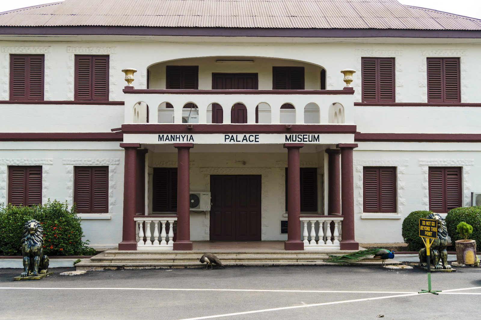 The Manhyia Palace , the best places to visit in Ghana 