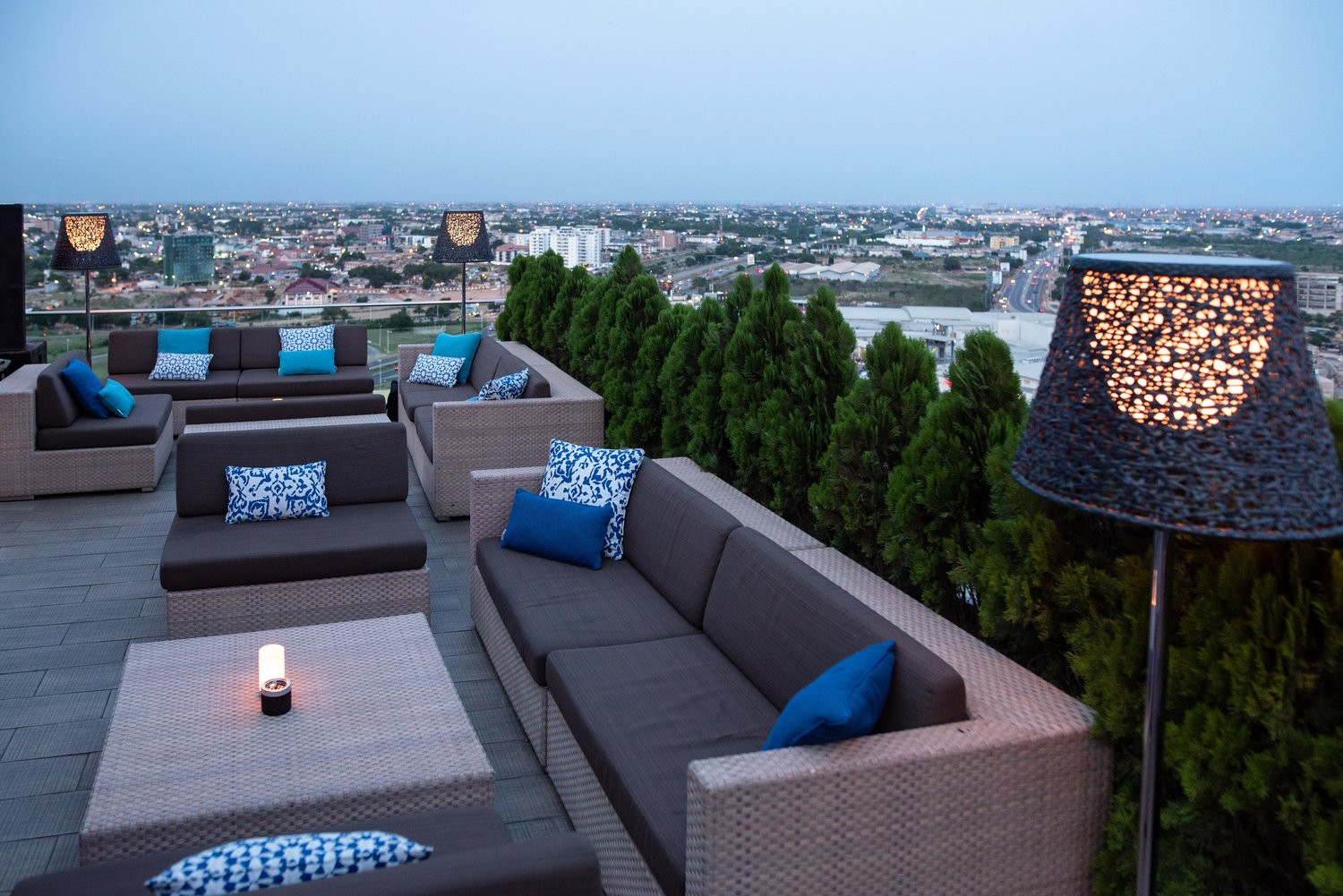 skybar 25, the best rooftop bar in Accra 